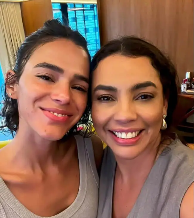 Celebridade na Clínica Nany Mota 3